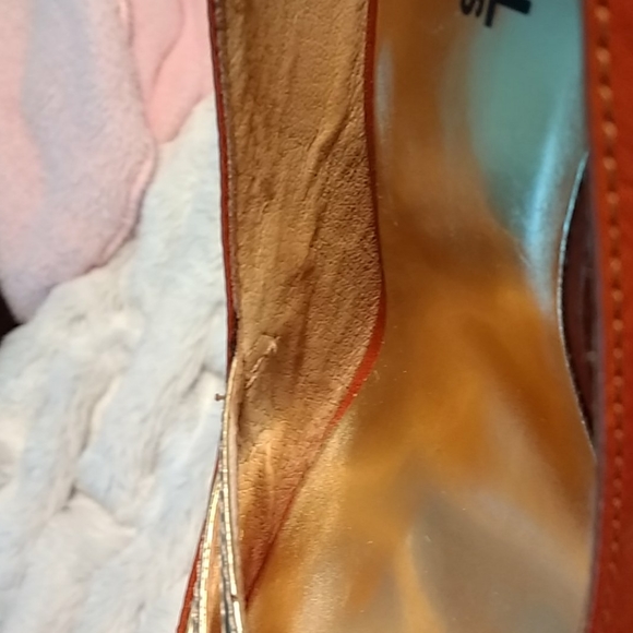 🌠HP🌠 x 2 Michael Michael Kors Luggage/Gold Lana Platforms - Picture 8 of 9